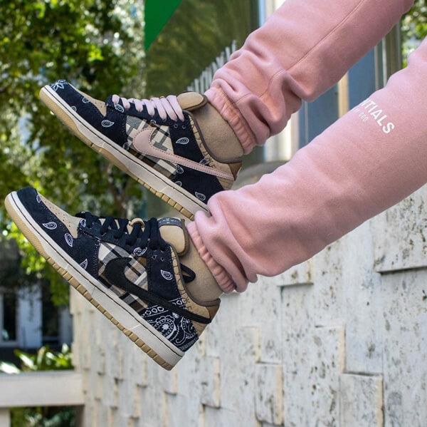 大人気コラボ!【ナイキ トラヴィス 偽物】 DUNK LOW×TRAVIS 大人気コラボ!【ナイキ トラヴィス 偽物】 DUNK LOW×TRAVIS