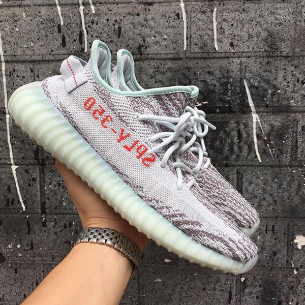 アディダス Yeezy Boost 350 V2 Blue Tint イージー ブルー ティント  