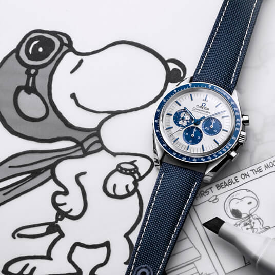 オメガ スヌーピー 2022 スピードマスター “シルバー スヌーピー