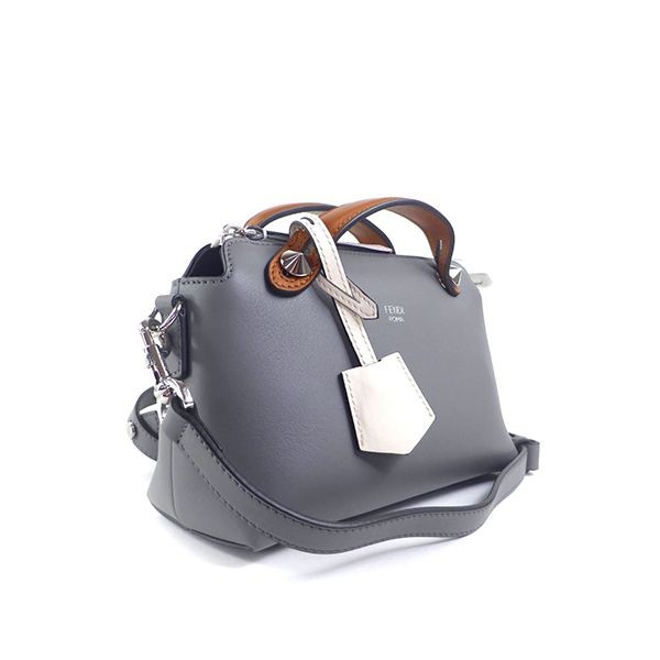 日本未入荷【フェンディ ショルダー 偽物】FFミニバイザウェイ