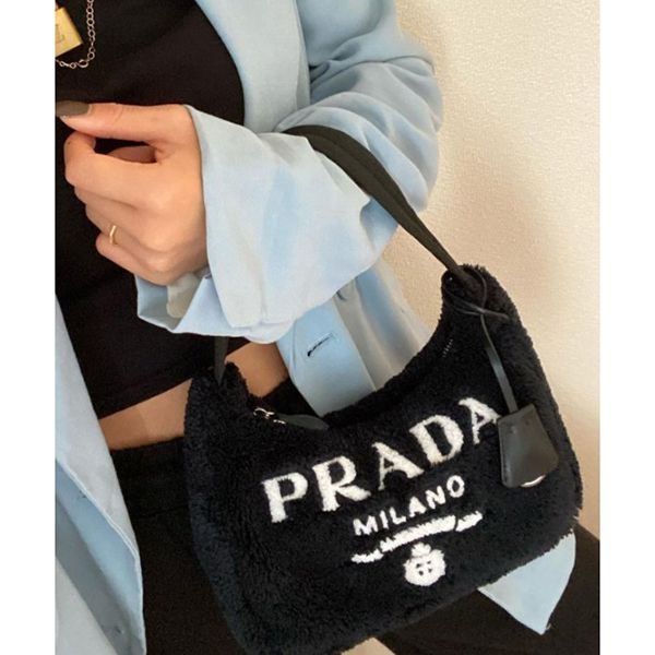 レディース PRADA テリーバックの通販 by satominshop|プラダなら