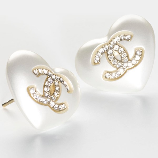 CHANEL ハートパールピアス