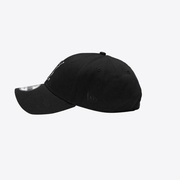 日本未入荷！【サンローラン x New Era】偽物モノグラムキャップ