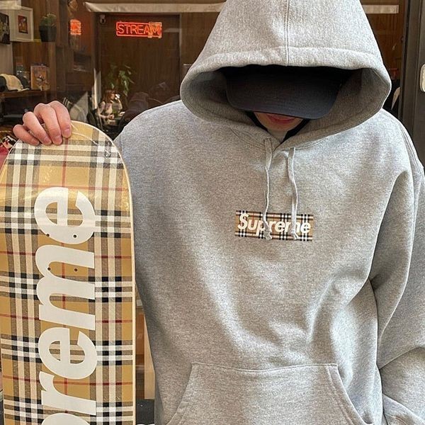 新品同様 supremeバーバリー sitedev.minifinder.se