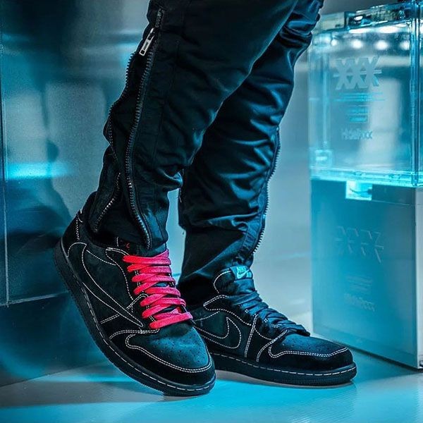 トラヴィス・スコット × ナイキ トラヴィス オリーブ 偽物 AJ1 DM7866 