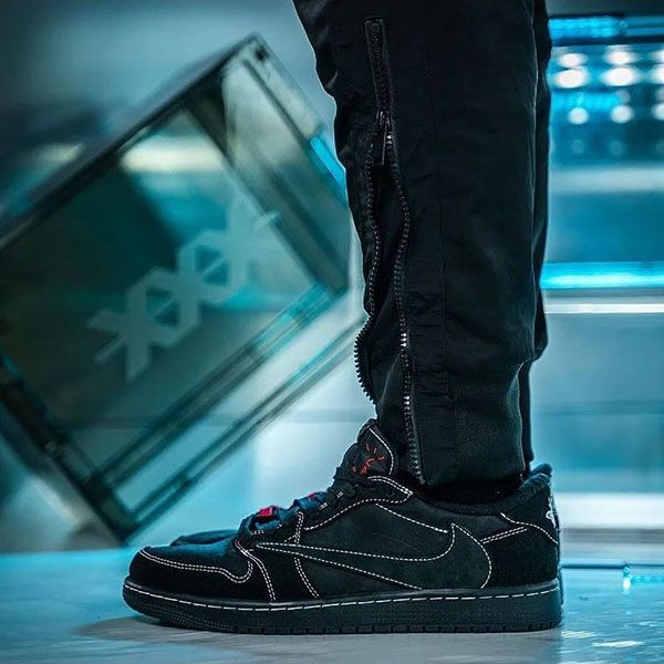 トラヴィス・スコット × ナイキ トラヴィス オリーブ 偽物 AJ1 トラヴィス・スコット × ナイキ トラヴィス オリーブ 偽物 AJ1