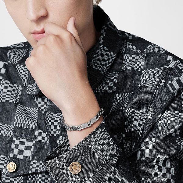 美品》LouisVuitton 狭けれ モノグラムタイドアップブレスレット