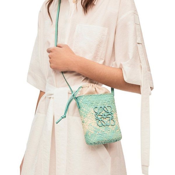 ♪夏新作【LOEWE】スクエアポケット ショルダーバッグ 楽天市場】LOEWE ロエベ Square Pocket Shoulder Bag ショルダー