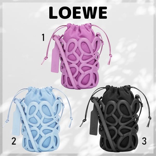 関税なしロエベ アナグラム インフレーテッド ポケット バッグ 偽物 3