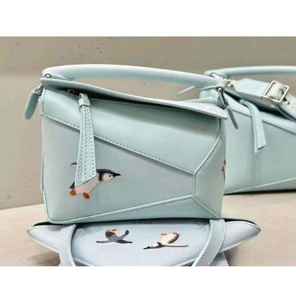 LOEWE バッグ