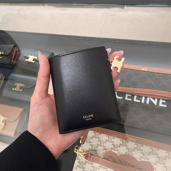 セリーヌ コンパクトウォレット トリオンフ 財布 スーパーコピー