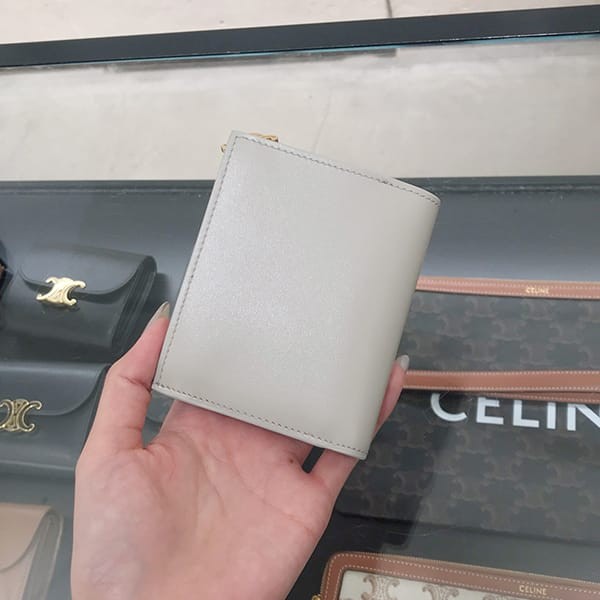 セリーヌ コンパクトウォレット トリオンフ 財布 スーパーコピー