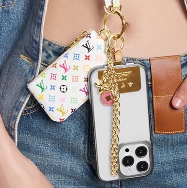 かわいくて上品♪】【チャームが可愛い♪】ルイヴィトン 村上隆