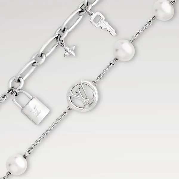 オシャレで個性的なデザイン♪【Louis Vuitton】ブレスレット オシャレで個性的なデザイン♪【ルイヴィトン】ブレスレット