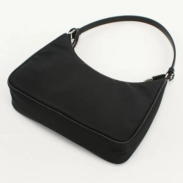 稀少プラダ Re-Edition 2005 Re-Nylon ミニバッグ 1N204M 稀少プラダ Re-Edition 2005 Re-Nylon ミニバッグ 1N204M