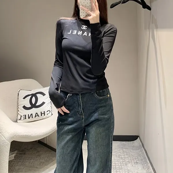シャネル トップス Tシャツ 偽物 CCロゴ w25031301|スーパーコピー