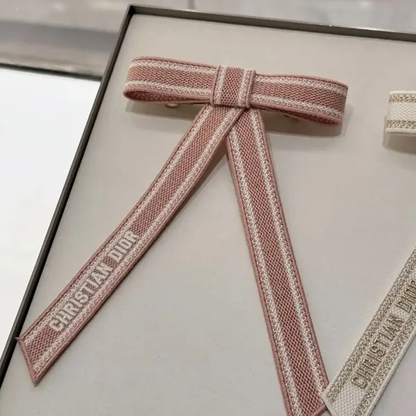即発★Christian Diorエンブロイダリー Twist リボンバレッタ DIOR | Christian Diorエンブロイダリー Dior Twist リボン